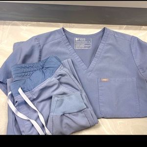 Figs scrub set